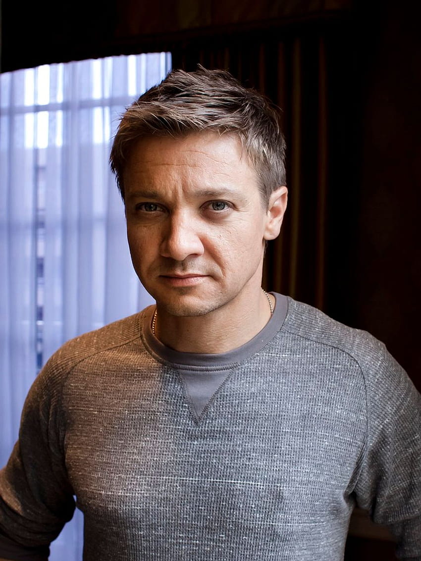 Jeremy Lee Renner biography, movies, net worth, wife, height, age, Avengers 2022, brian gamble jeremy renner HD phone wallpaper