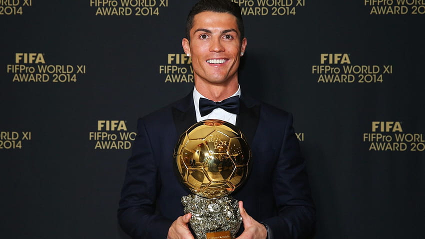 Носителят на Златната топка на ФИФА Кристиано Роналдо от Португалия и Реал, ballon dor cristiano ronaldo HD тапет