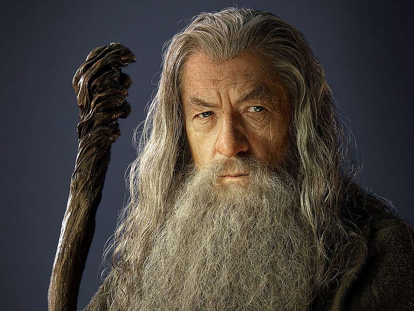 Es gibt keinen Zweifel mehr daran, dass Gandalf den Stab von Gandalf dem Weißen trägt HD-Hintergrundbild