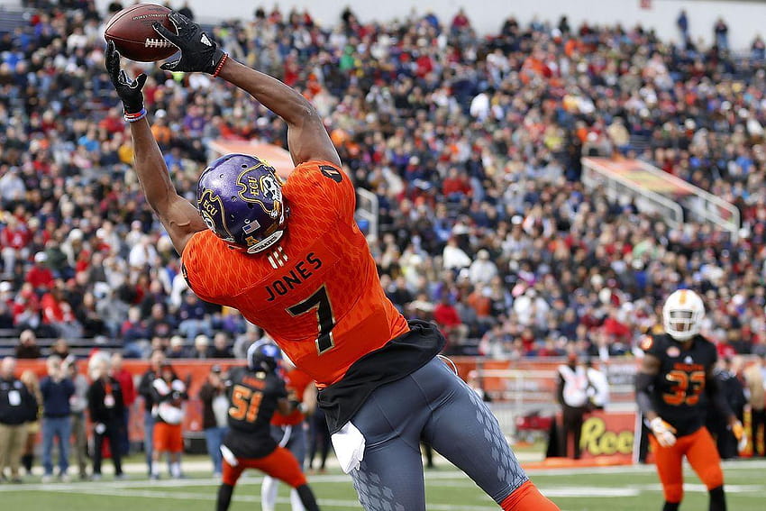 Report: Seahawks high on Zay Jones if he falls in the 2nd round HD wallpaper