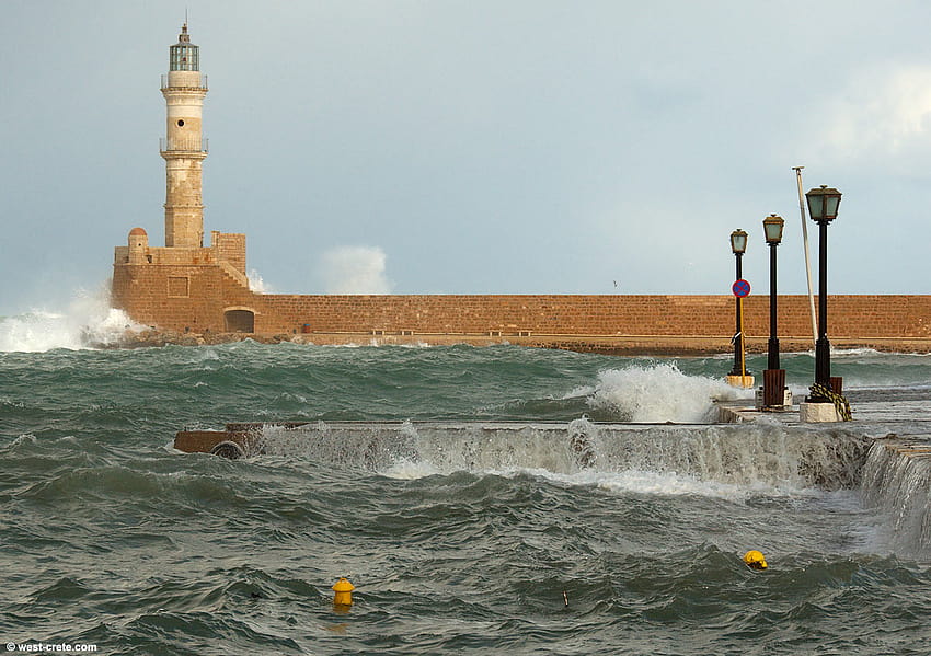 A stormy day in Chania HD wallpaper