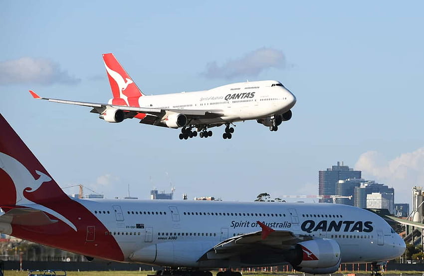 The Airbus A380 vs Boeing 747 – เครื่องบินลำไหนดีที่สุด?, airbus a380 และ boeing 747 วอลล์เปเปอร์ HD
