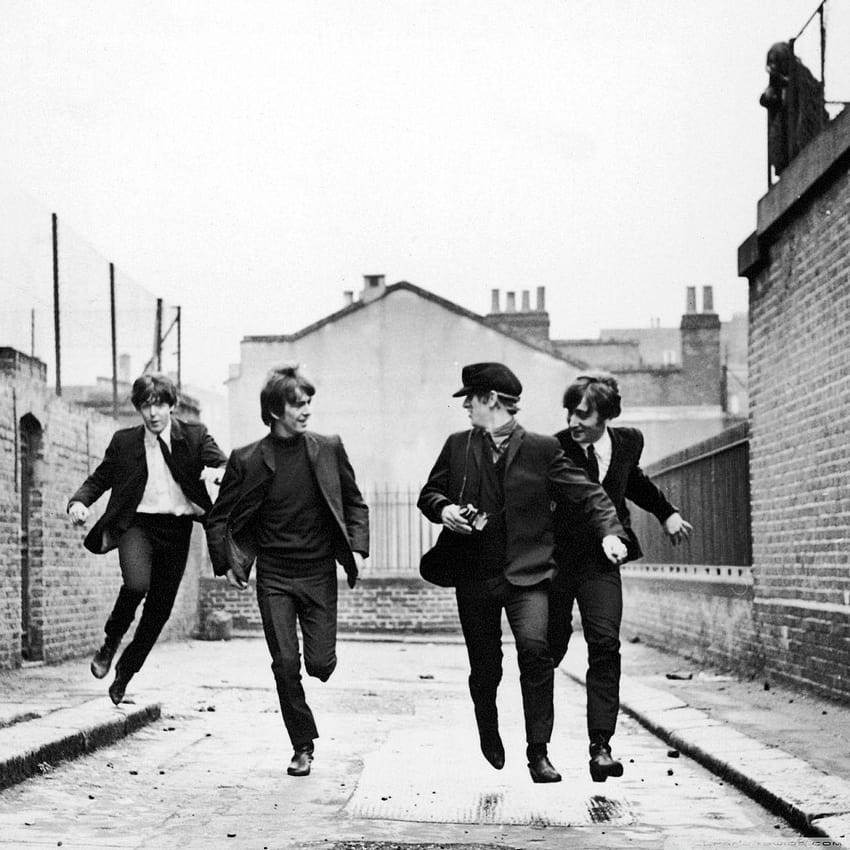 The Beatles Running ❤ สำหรับ Ultra TV หุ่นยนต์เดอะบีทเทิลส์ วอลล์เปเปอร์โทรศัพท์ HD