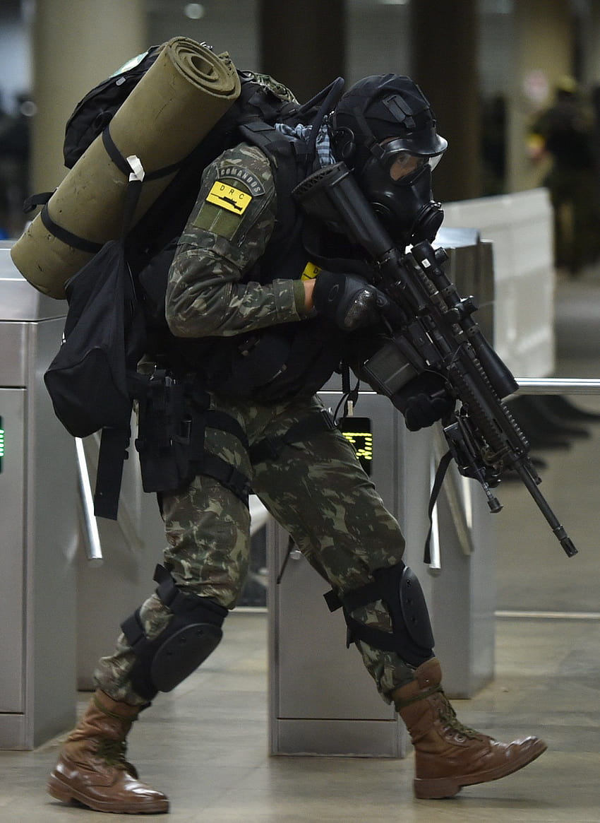 Soldat des forces spéciales de l'armée brésilienne Fond d'écran de téléphone HD