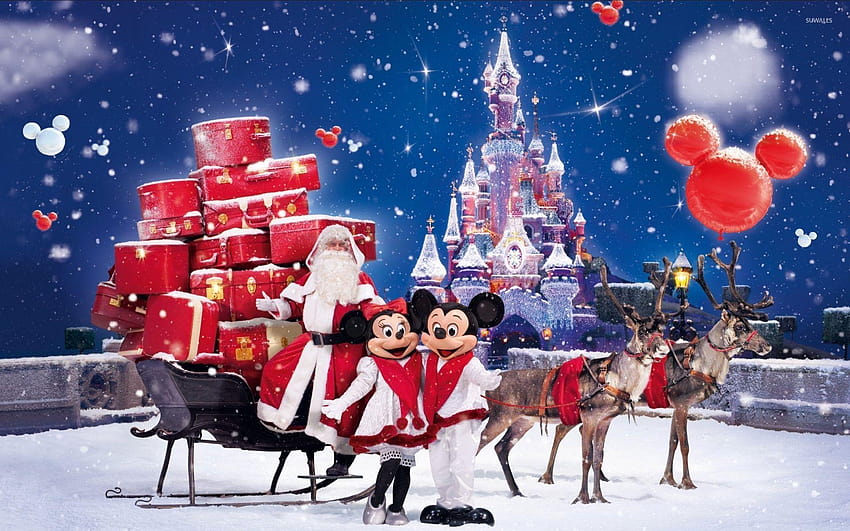 Santa Claus bringing gifts in a Disneyland park HD wallpaper | Pxfuel