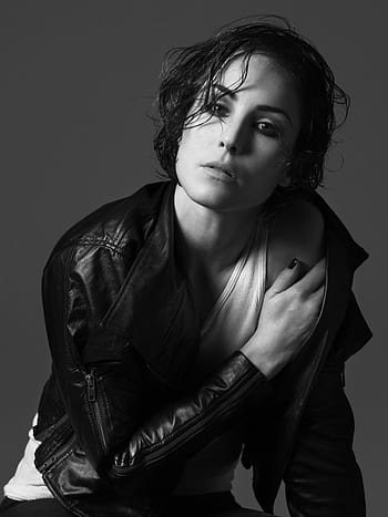 Celebrity Noomi Rapace Wallpaper