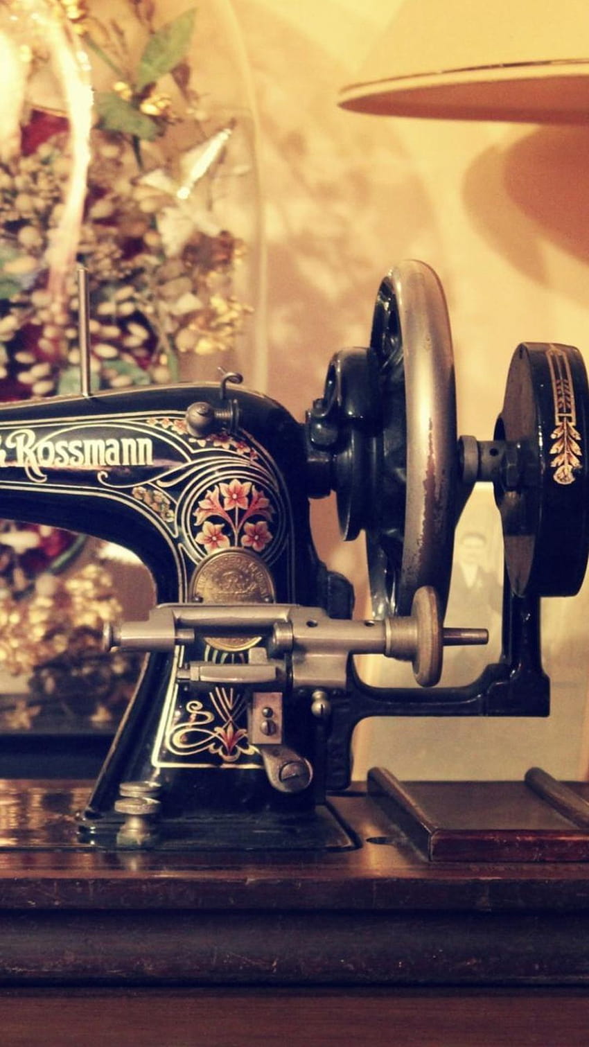 Retro Sewing Machine Table HD phone wallpaper