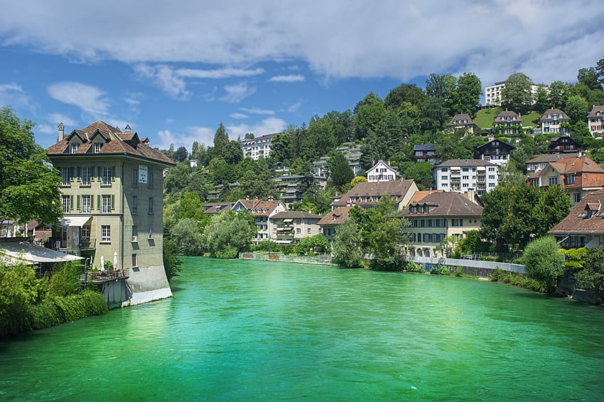 Bern İsviçre Aare nehri Ağaçlar Evler Şehirler, nehir kenarındaki ev HD duvar kağıdı