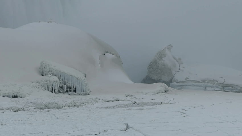 Niagara falls frozen and ice covered in cold January 2018 polar, polar vortex HD wallpaper