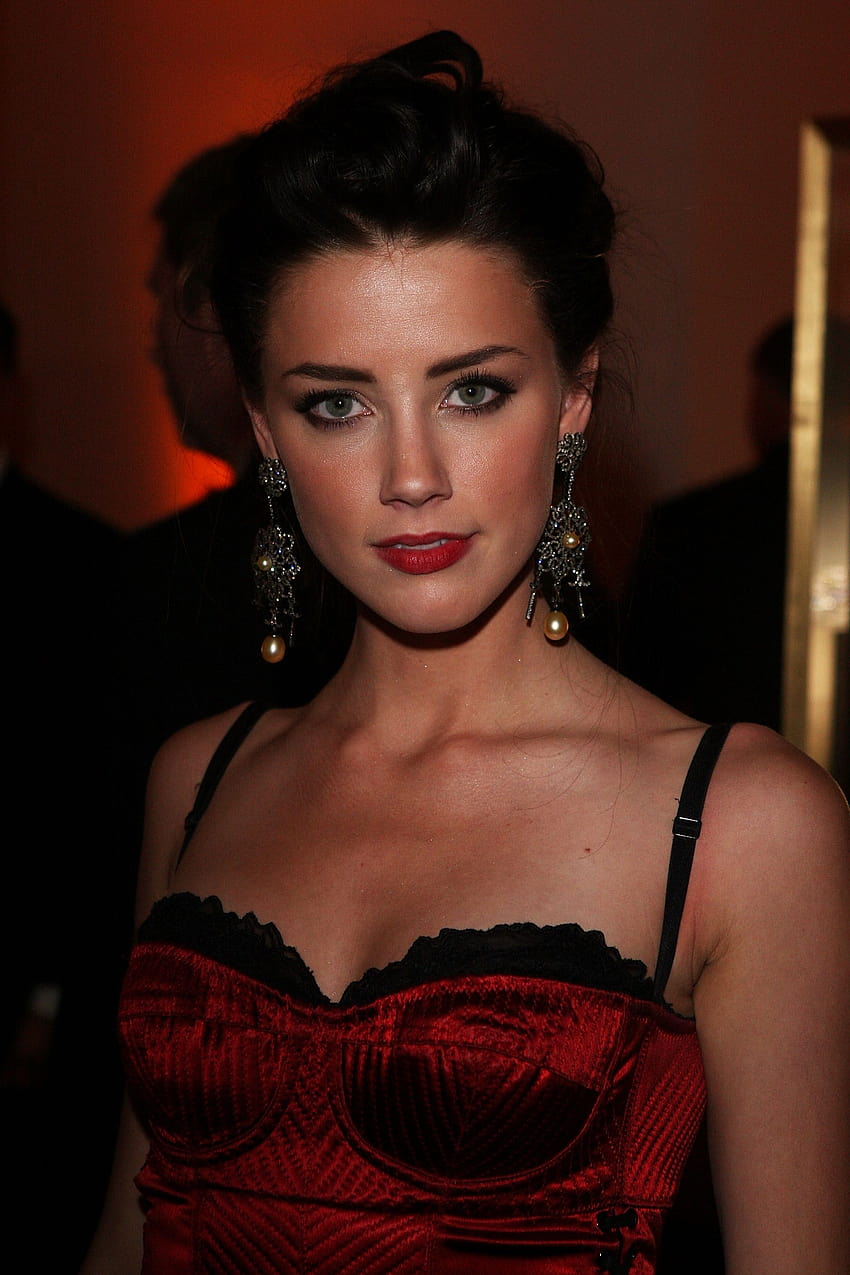 mujer, Amber Heard, vestido rojo, aretes ::, aretes mujer fondo de pantalla del teléfono