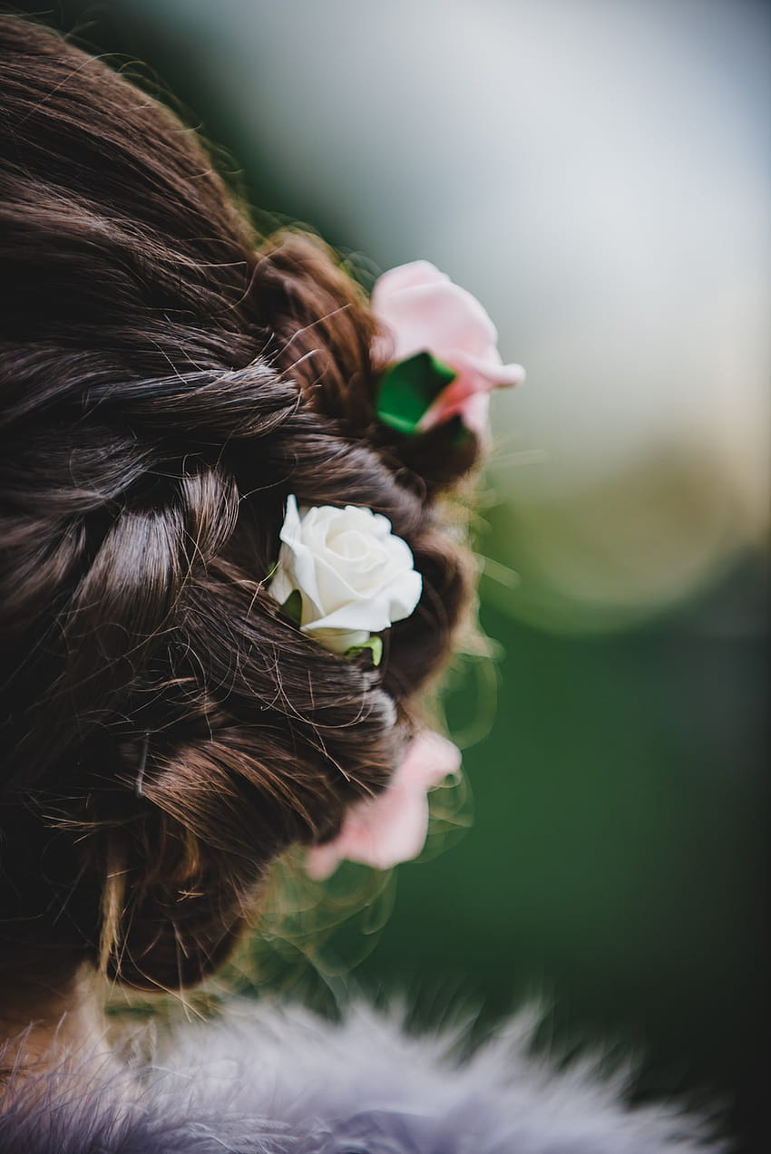 Flowers In Hair, coiffures de mariée fleurs artificielles Fond d'écran de téléphone HD