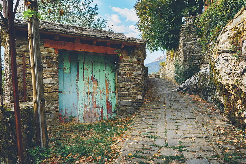 村の道、石畳の村 高画質の壁紙
