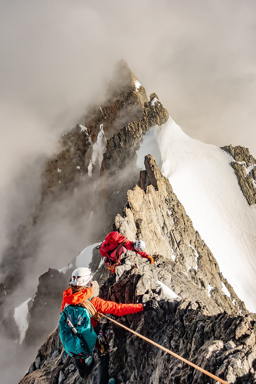 50 Wspinaczka górska [Oszałamiająca!], alpinista Tapeta na telefon HD