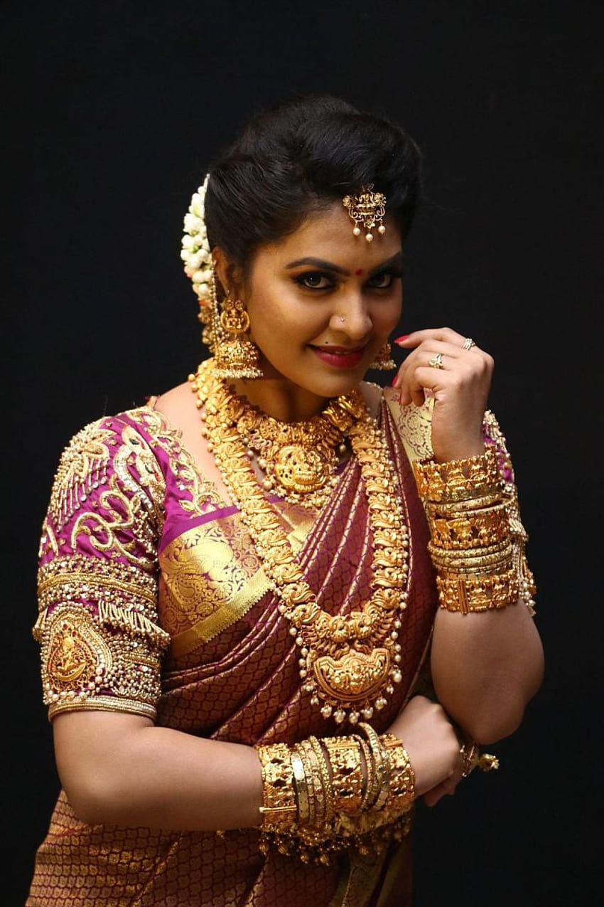 Schauspielerin Rachitha Mahalakshmi Silk Saree HD-Handy-Hintergrundbild