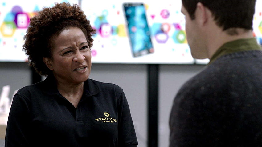 Wanda Sykes Accuses Adam Devine of Being a Cellphone, jexi movie HD wallpaper