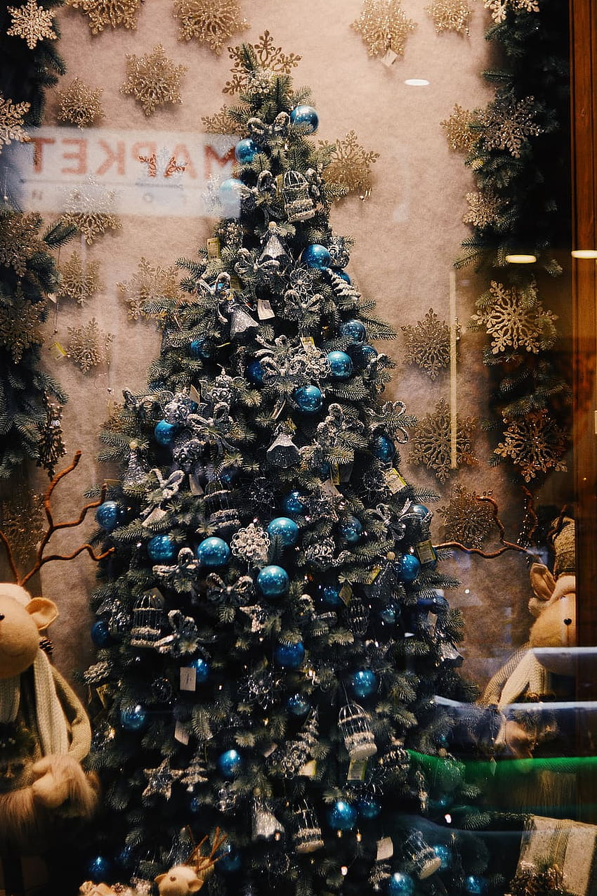 christmas, christmas tree, new year, background, light, vsco, glass, CC0, public domain, royalty HD phone wallpaper