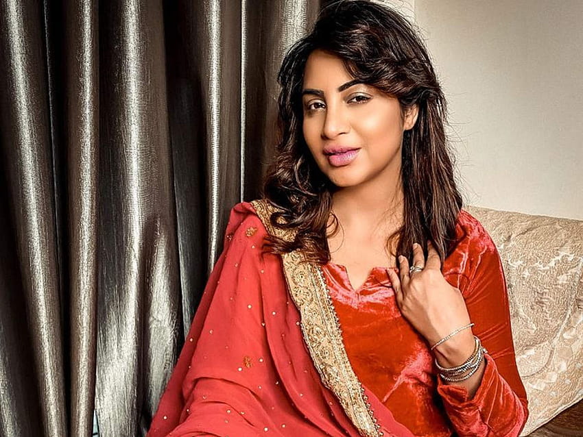 Bigg Boss 14 fame Arshi Khan wants to settle down, says 'I don't want to do a love marriage' HD wallpaper