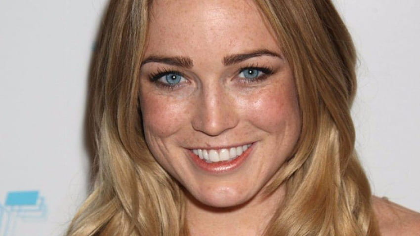 Caity Lotz Height, Weight, Age, Biography, Wiki, Family, Net Worth HD wallpaper