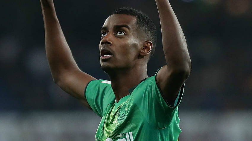Monstrous' Alexander Isak outgrowing Zlatan comparisons with every goal HD wallpaper