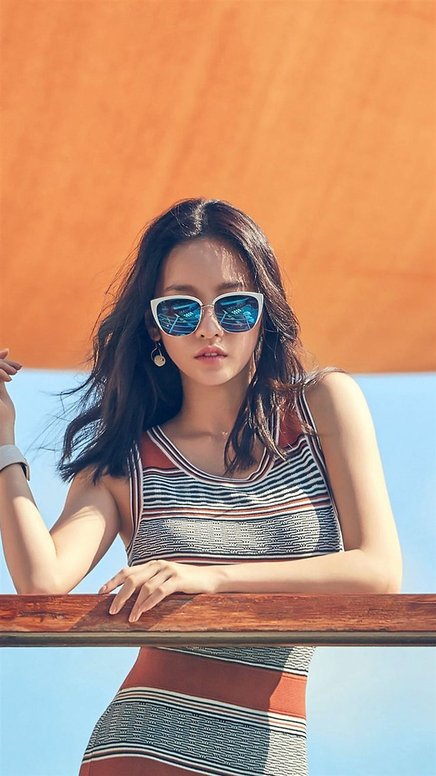 Gu Hara Kpop Girl Summer Sunglasses iPhone 8、夏に眼鏡をかけた女の子 HD電話の壁紙
