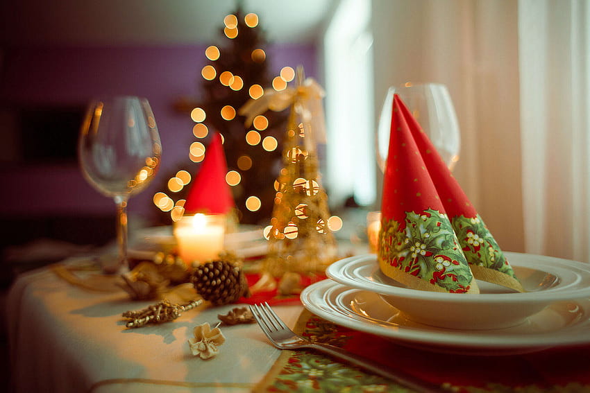 Piękne świąteczne nakrycie stołu Tapeta HD