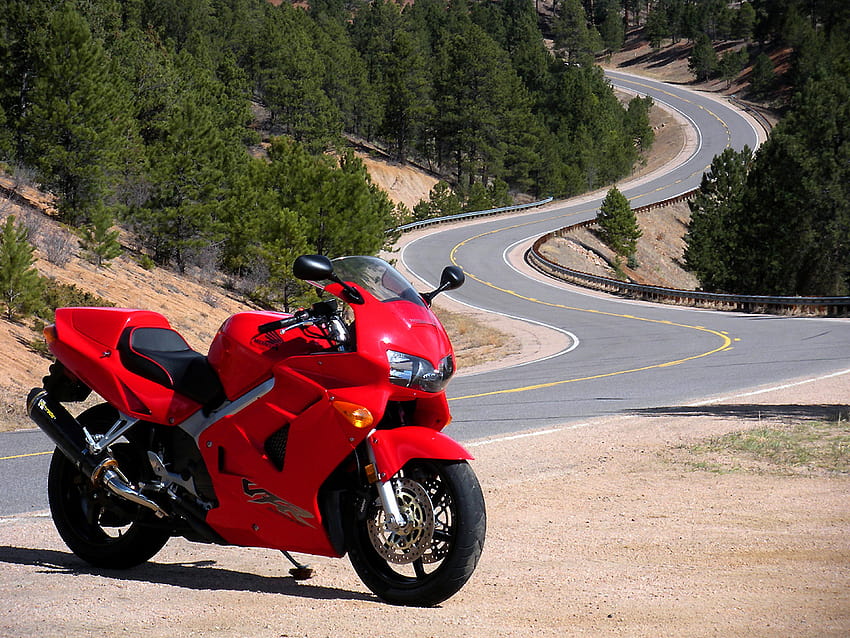 Honda VFR 800: pics, specs and list of seriess by year HD wallpaper