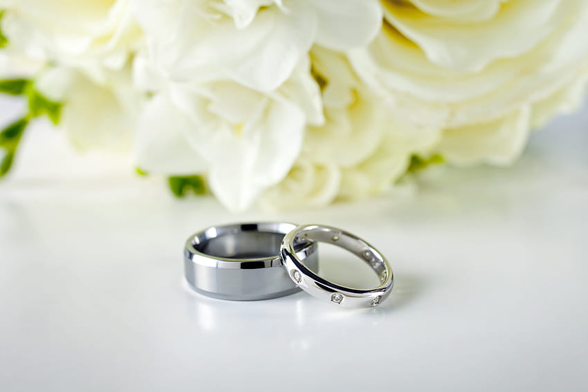 519796 Ringe, Paar, Hochzeit, Silber, Blumen, Ringzeremonie HD-Hintergrundbild