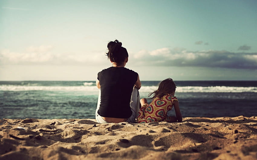 A woman and her daughter sitting in the sand on the beach, people on the beach HD wallpaper