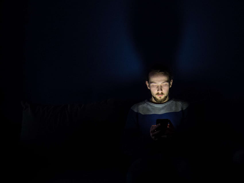551216 addiction, beard, blue, darkness, facebook, internet, internet addiction, light, loneliness, man, night, pale, person, phone, room, screen, shadow, sitting, smartphone, social media, twitter, young adult HD wallpaper