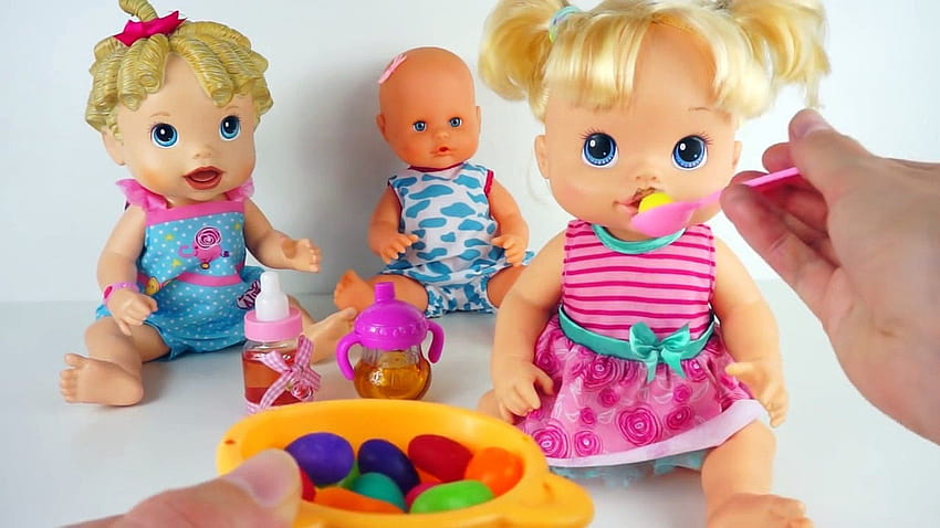 BABY ALIVE Muñeca Entrenamiento para ir al baño Caca como en la vida real Video divertido para niños Canal de juguetes fondo de pantalla