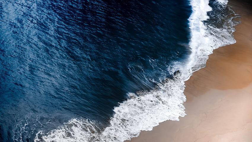 Untuk Pemandangan Udara Komputer Dari Laut Biru Tua Dengan Gelombang Putih Pada Siang Hari, lautan Wallpaper HD