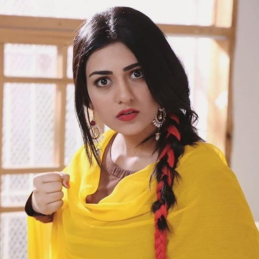 Beautiful Sarah Khan on the Set of her Upcoming Drama, sarah hashmi HD phone wallpaper