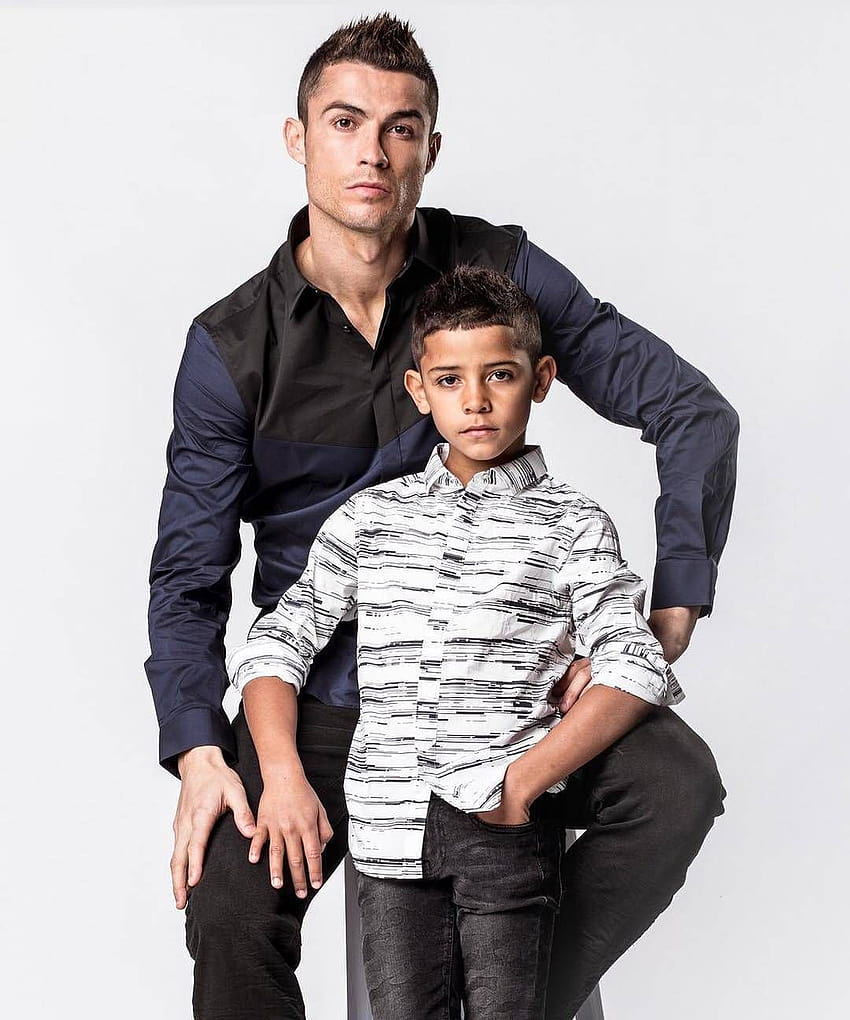 43 Cristiano Ronaldo Family ideas, ronaldo and family HD phone wallpaper