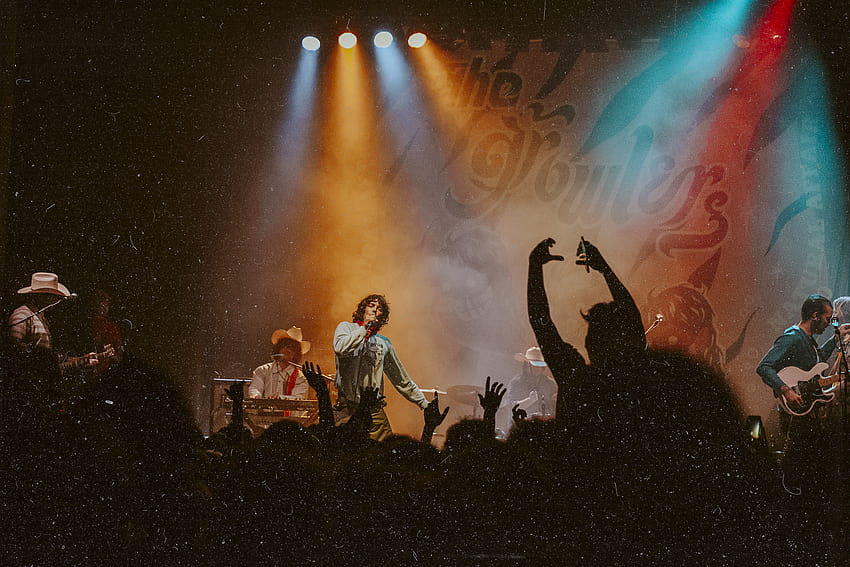 Why I'll never get tired of seeing The Growlers live HD wallpaper