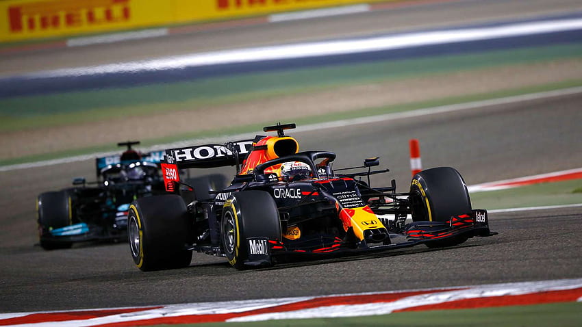 Will the Red Bull vs. Mercedes championship battle last? HD wallpaper