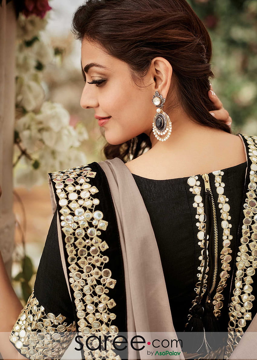 Chemisier noir à glissière au dos, costumes et saris pour dames Fond d'écran de téléphone HD