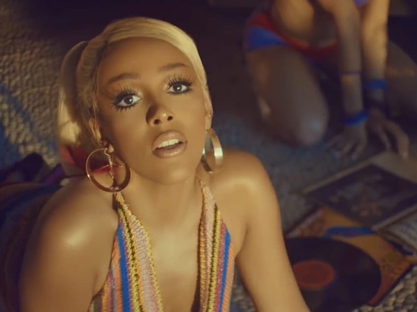 Watch: Doja Cat Shows Off Her Curve Game + Goes Retro Mode In New SAY SO Video – SOHH, doja cat say so HD wallpaper