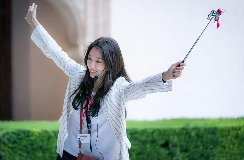 Park ShinHye First Still Cut For Highly Awaited “Memories Of The, memories of the alhambra HD wallpaper