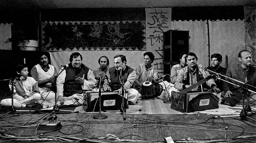 Diffusez le monumental 'Live At WOMAD 1985 de Nusrat Fateh Ali Khan Fond d'écran HD
