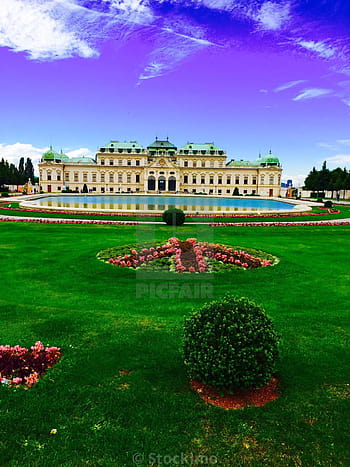 Autumn foliage, Schoenbrunn Palace, Vienna, Austria - Bing Wallpapers -  Sonu Rai