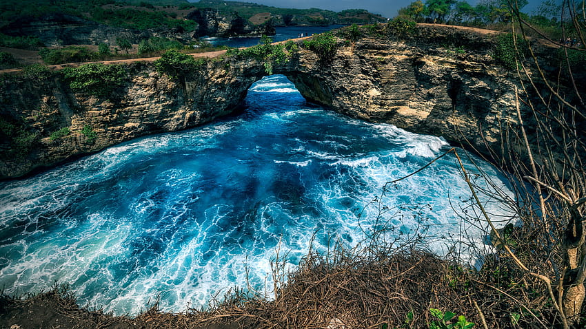 Travel To Nusa Penida Island Sea Waves Arch X Penida Island Nusa Penida Hd Wallpaper