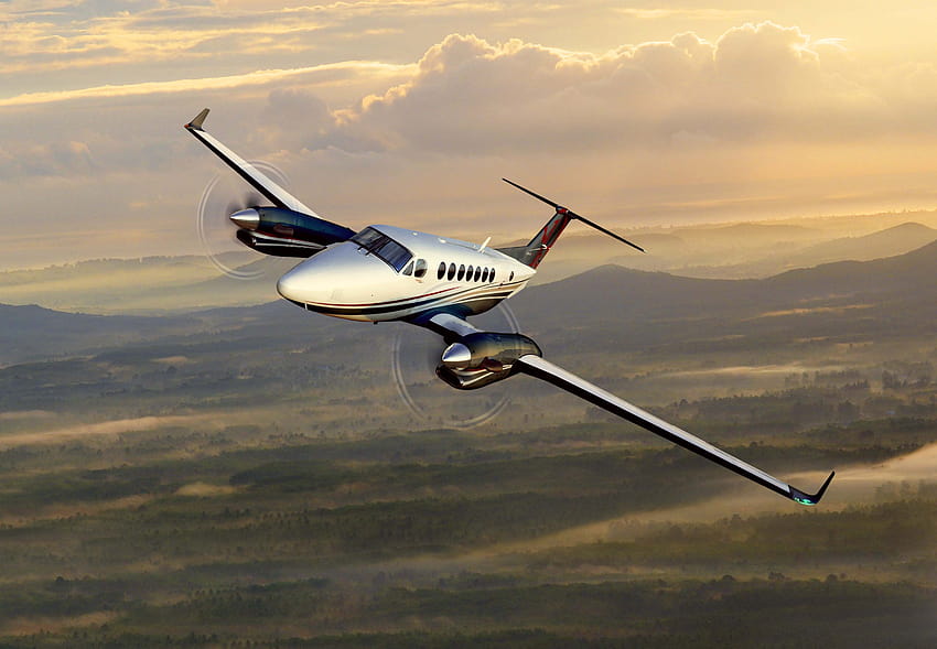 Beechcraft King Air が Men's Journal の今すぐ購入できるプライベート プレーンのトップ 12 にランクイン 高画質の壁紙