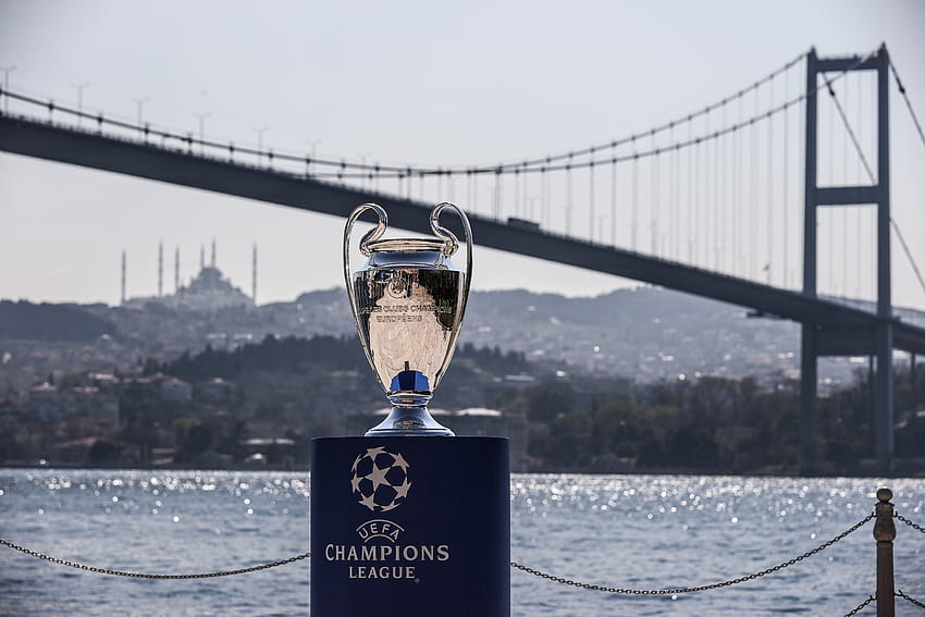 Trofeum Ligi Mistrzów UEFA przybywa do Stambułu przed finałem, finał stadionu w Stambule ucl 2021 Tapeta HD