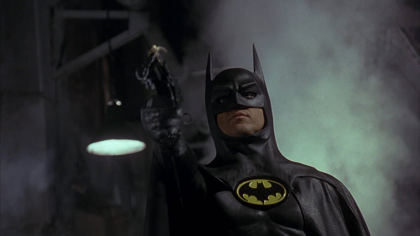 Michael Keaton explains how ripping his costume helped him play Batman, batman michael keaton HD wallpaper