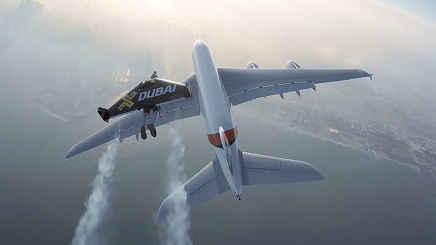 Saksikan Dua Pria dalam Jetpack Terbang Bersama Jumbo Jet Di Atas Dubai, sayap jetpack Wallpaper HD