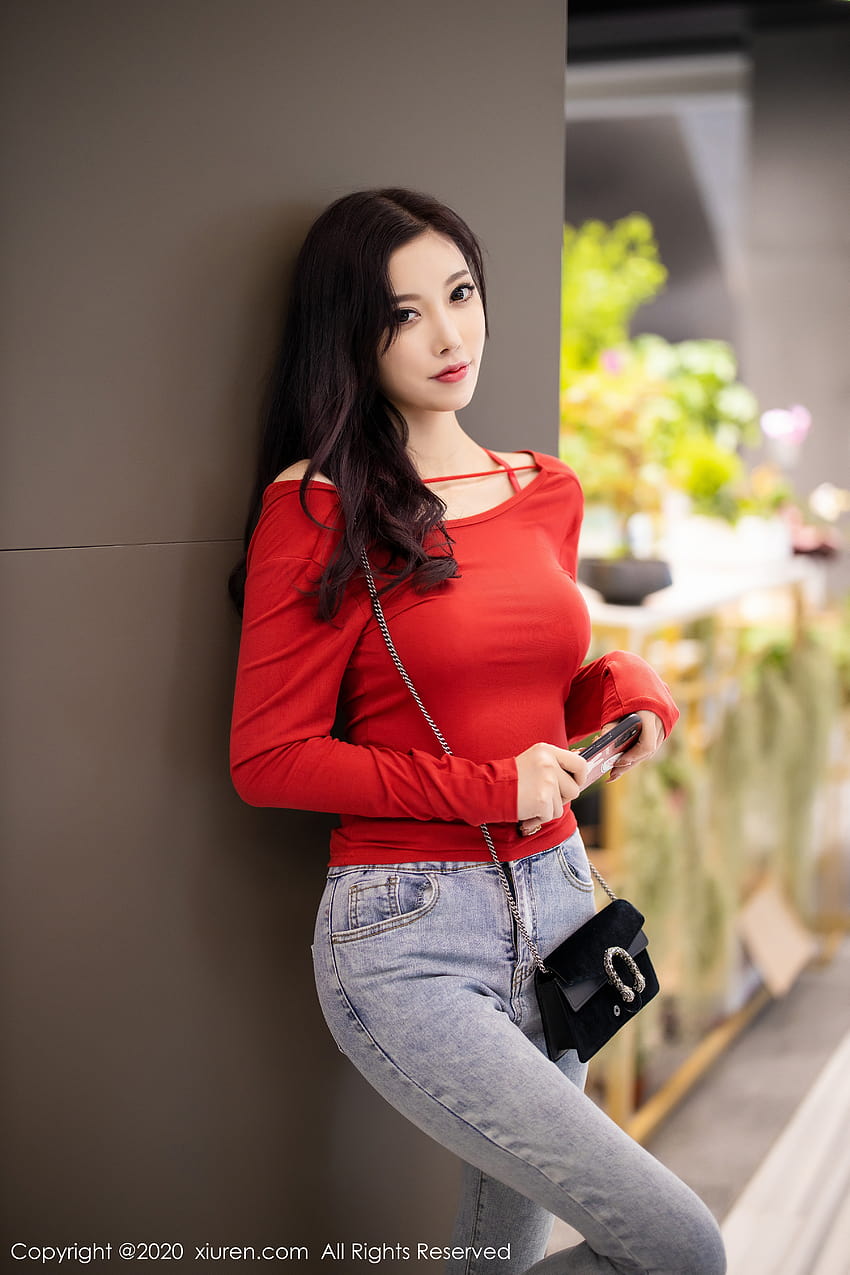 Mulheres Asiático Cabelo Comprido Exibição Modelo Morena Olhando para o Espectador Retrato Vertical Mulheres Ao Ar Livre Purs Papel de parede de celular HD