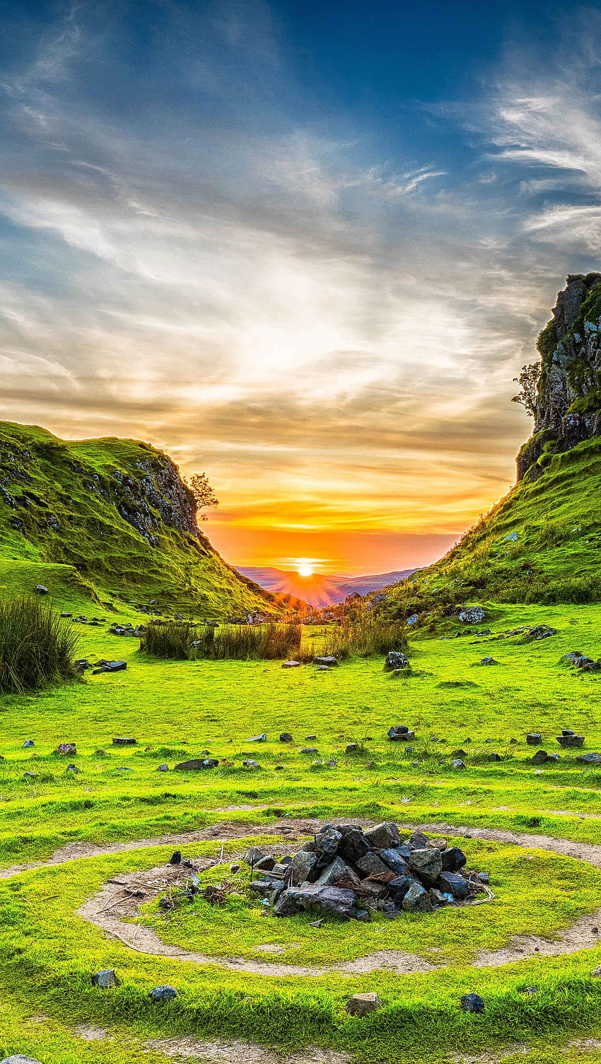 Sunrise in the contryside of the United Kingdom Ultra ID:4585, full mobile HD phone wallpaper