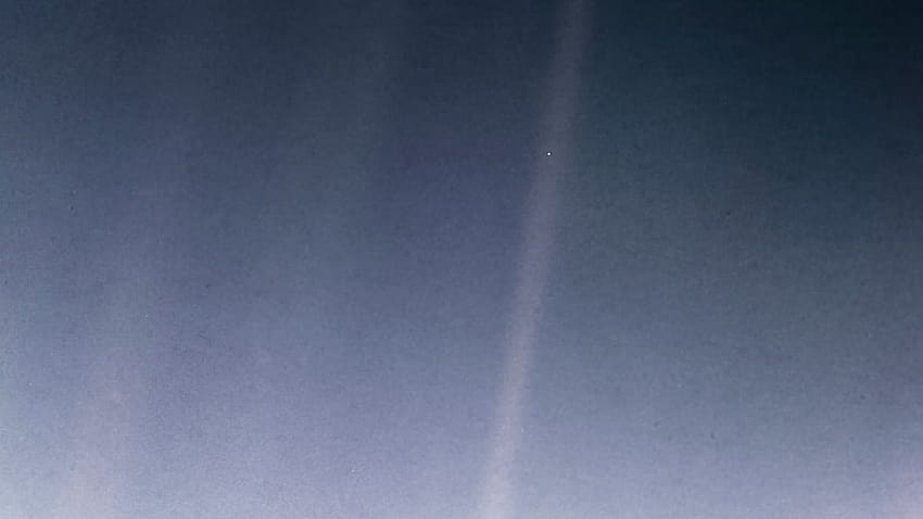 Voyager 1'in Soluk Mavi Noktası HD duvar kağıdı
