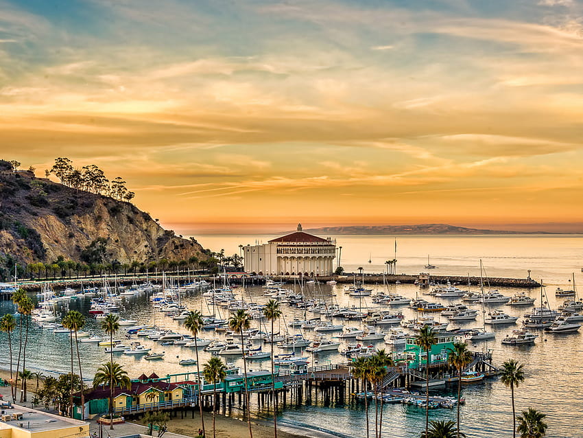 Gold Sunset The City Of Avalon Crescent Beach On Catalina Island California Ocean For Your Or Phone 3840x2160 : 13 HD wallpaper