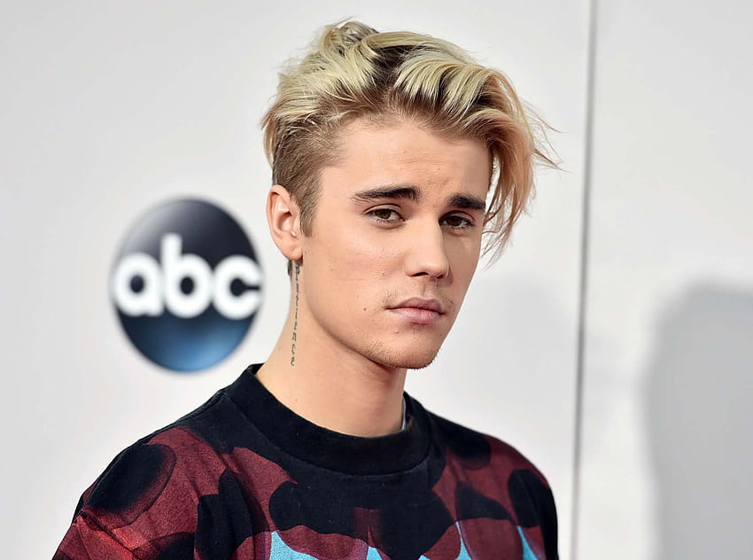 Justin Bieber nowy kolor włosów ~ Włosy są naszą koroną, Justin Bieber 2017 Tapeta HD